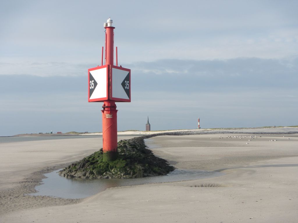 Wangerooge Hafeneinfahrt Ebbe Westturm Leuchtturm